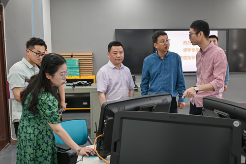 lADPM4rHl06fEKvNDoDNFcA_5568_3712